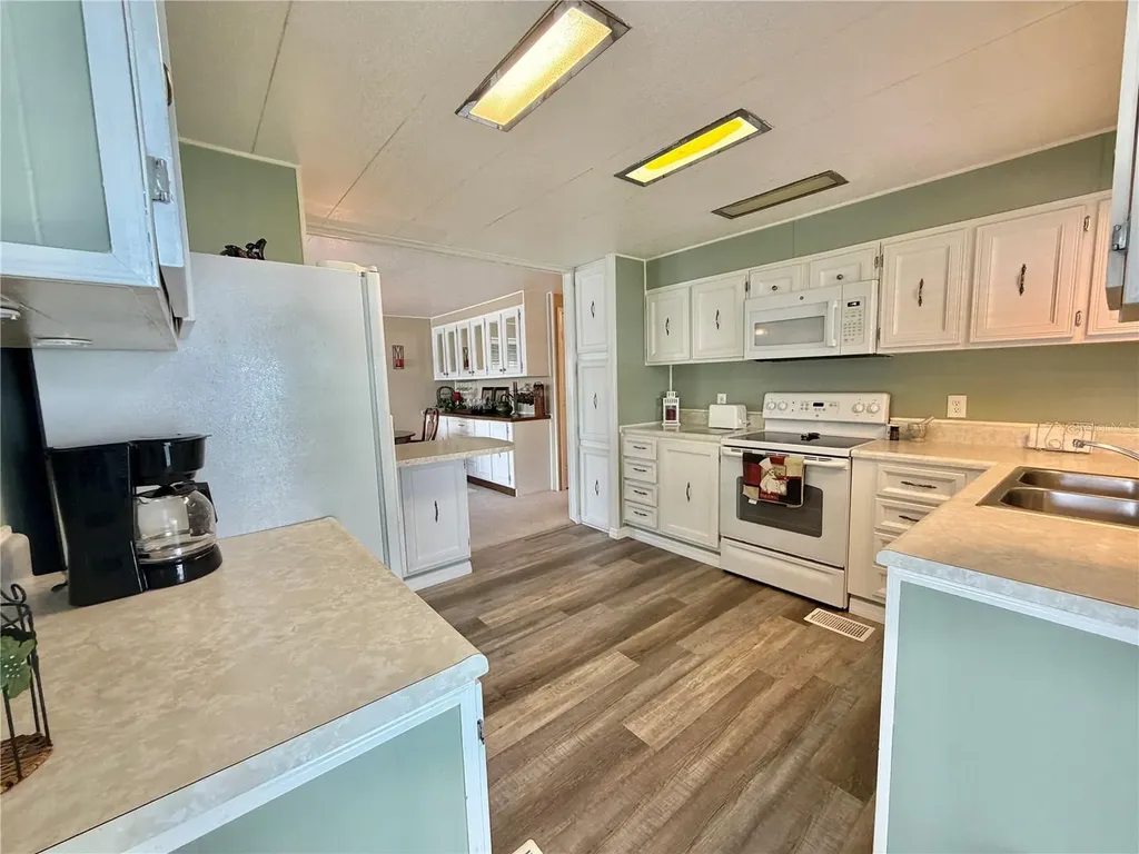 117 Jacaranda Drive Leesburg FL 34748