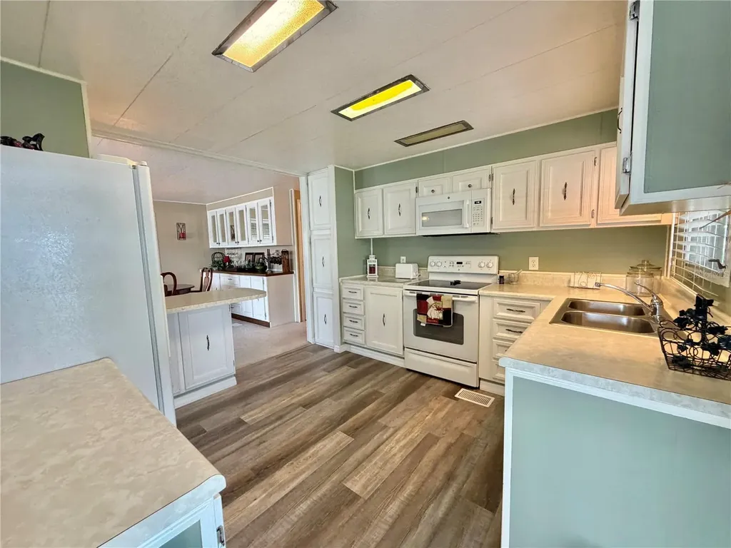 117 Jacaranda Drive Leesburg FL 34748