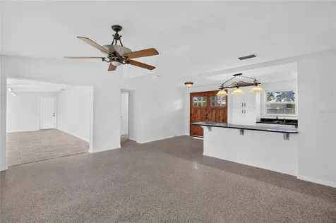 120 81st Avenue NE St Petersburg FL 33702