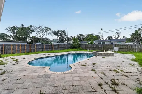 120 81st Avenue NE St Petersburg FL 33702