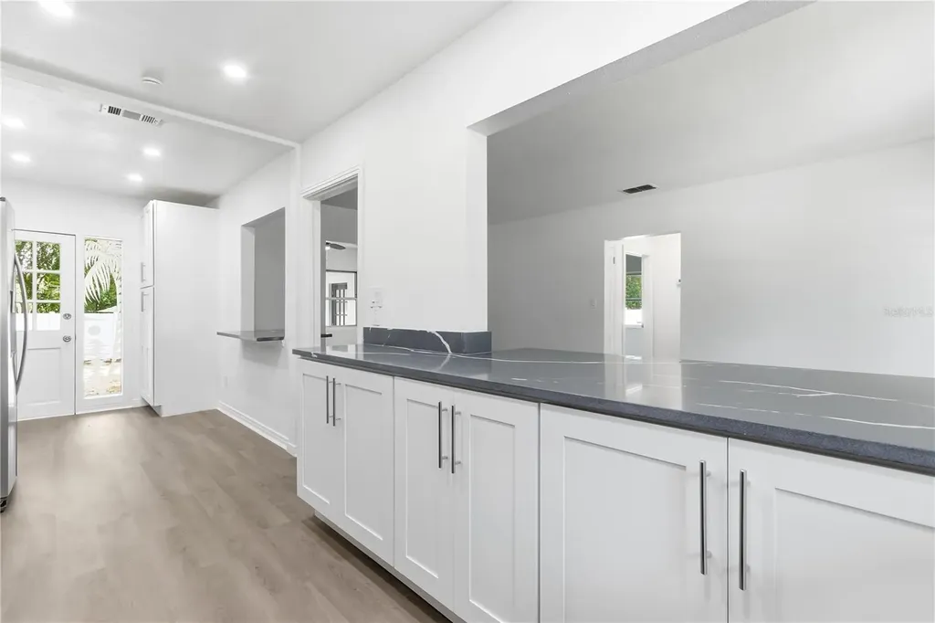 10 S Orion Avenue Clearwater FL 33765