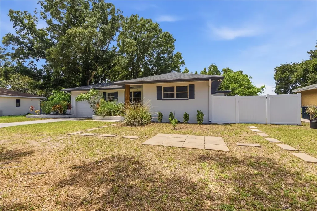 10 S Orion Avenue Clearwater FL 33765
