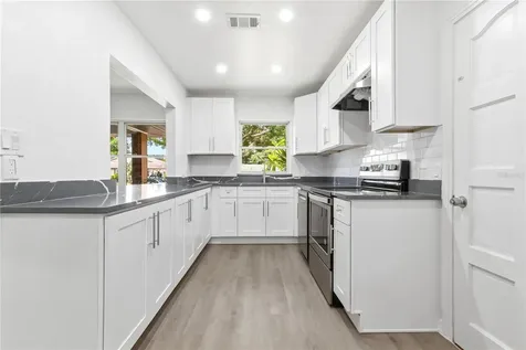 10 S Orion Avenue Clearwater FL 33765
