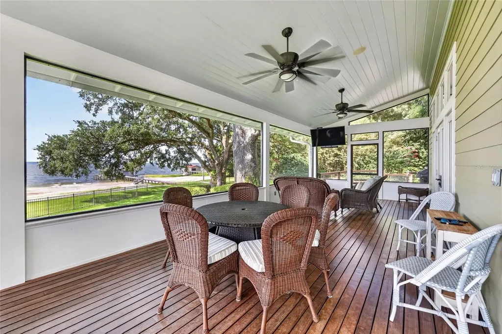 12950 E Highway 25 Ocklawaha FL 32179