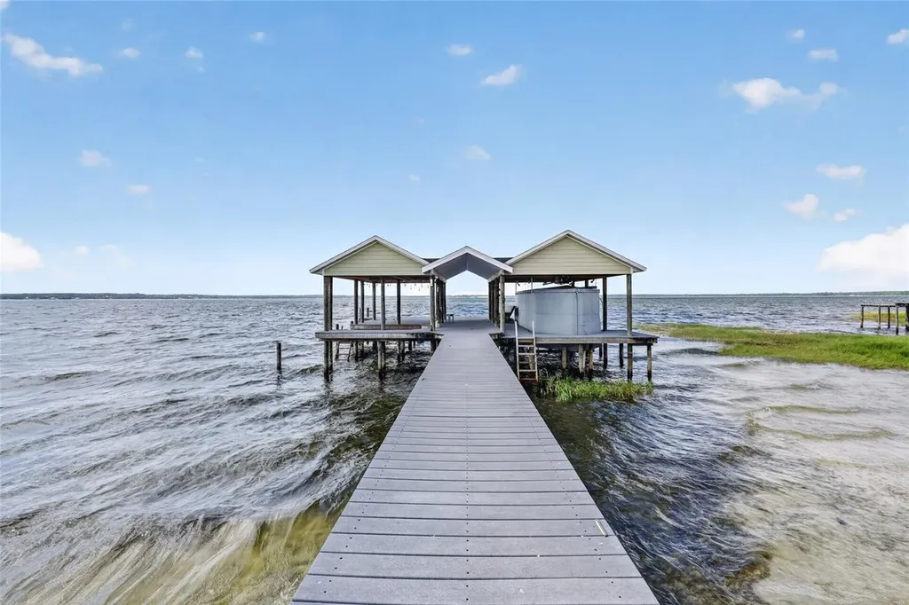 12950 E Highway 25 Ocklawaha FL 32179