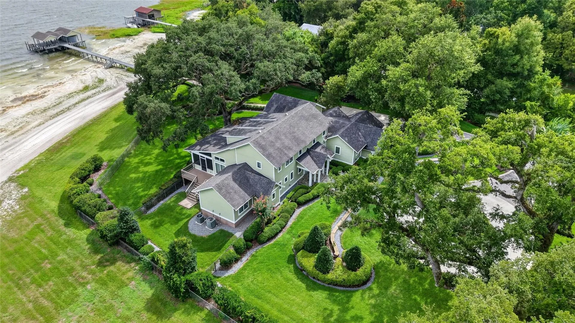 12950 E Highway 25 Ocklawaha FL 32179