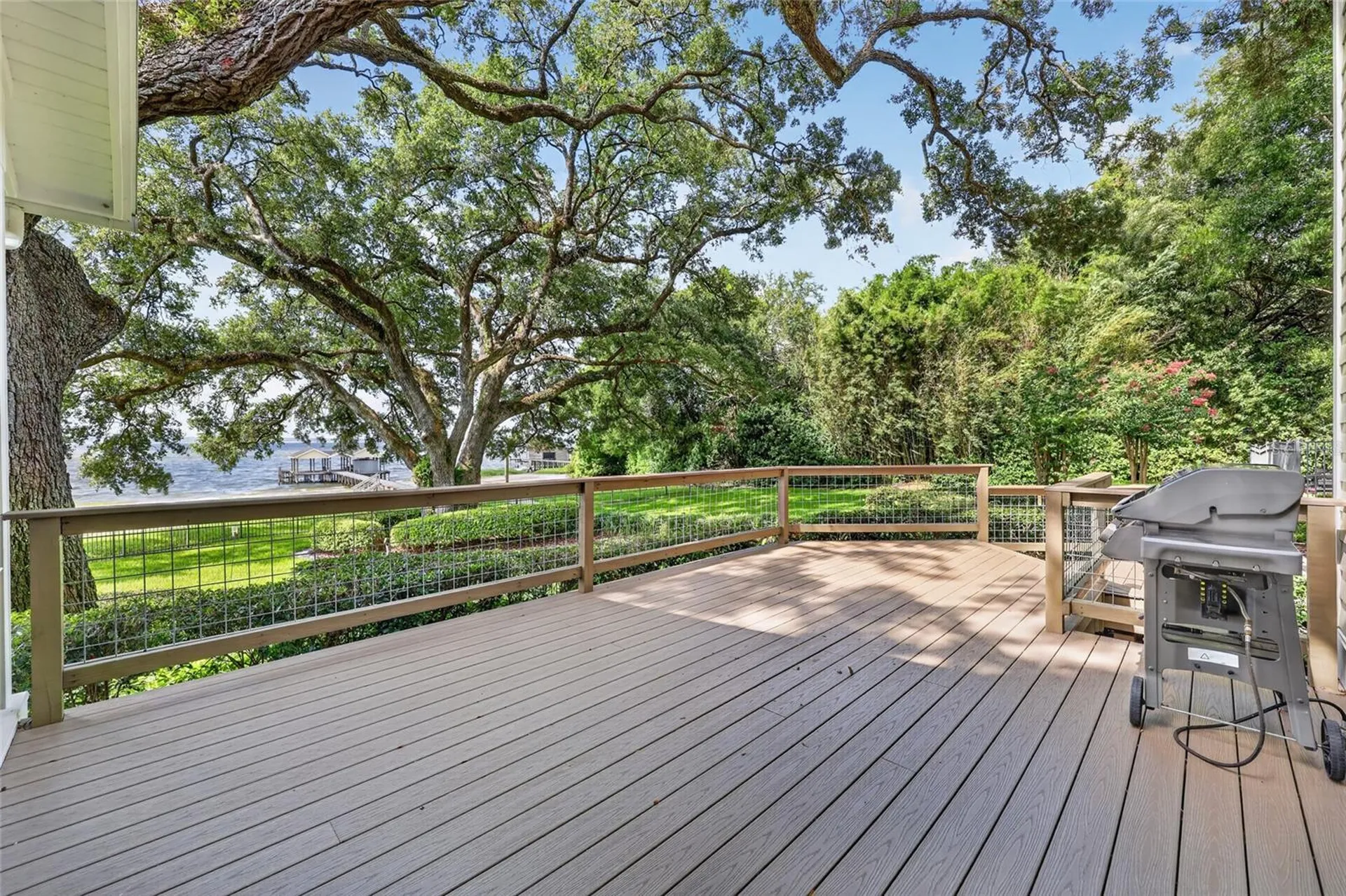 12950 E Highway 25 Ocklawaha FL 32179