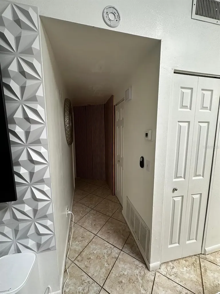 16004 Saddle Creek Drive Tampa FL 33618