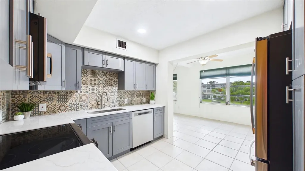 2454 Australia Way E Clearwater FL 33763