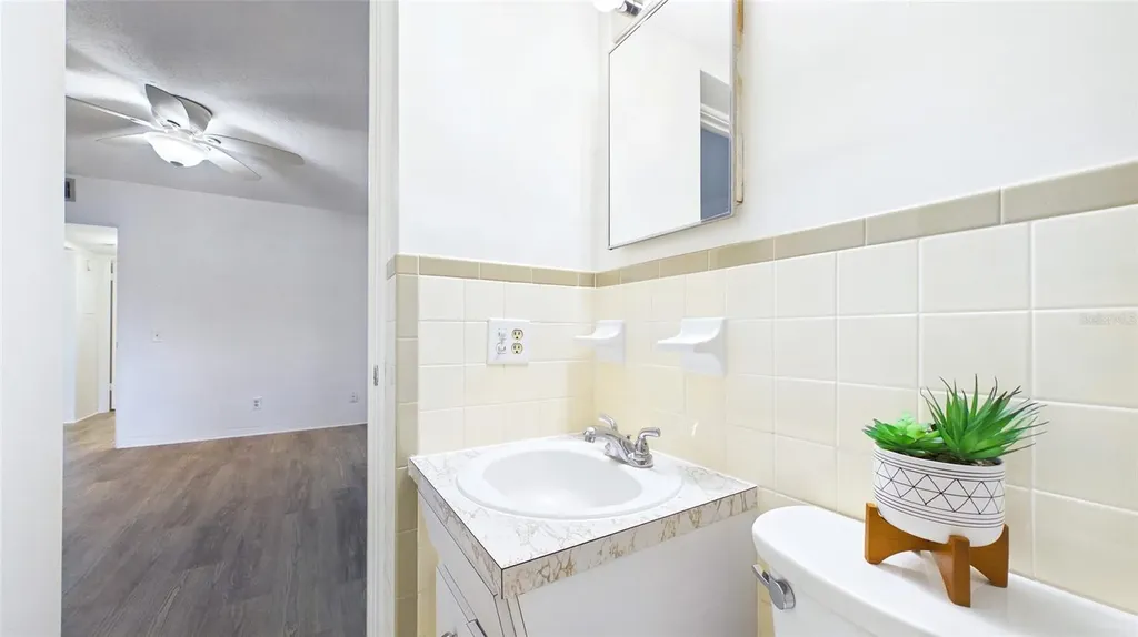 2454 Australia Way E Clearwater FL 33763