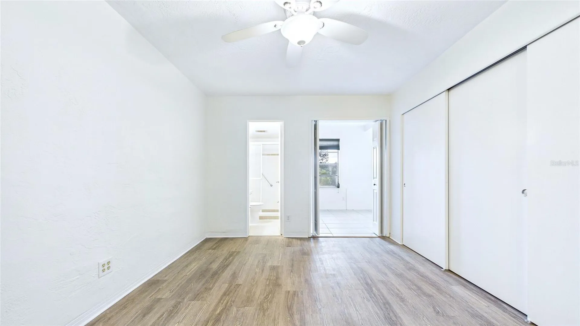 2454 Australia Way E Clearwater FL 33763