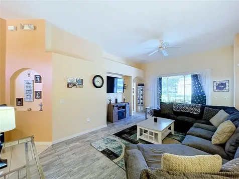 189 Minniehaha Circle Haines City FL 33844