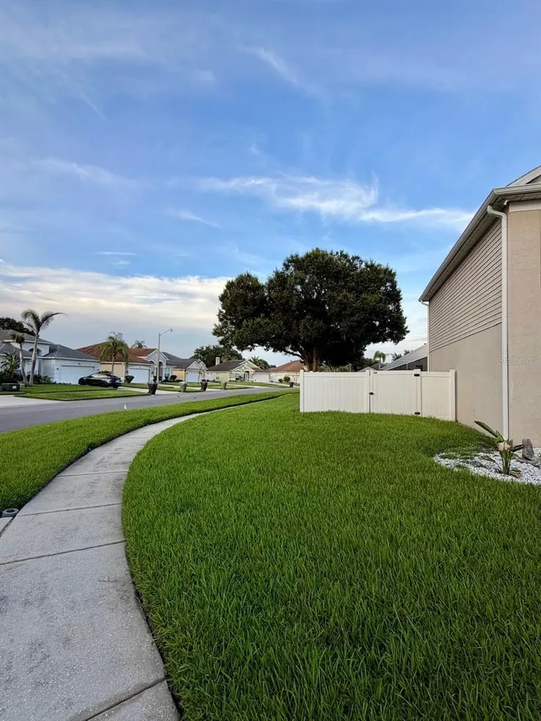 3232 Herons Point Circle Kissimmee FL 34741