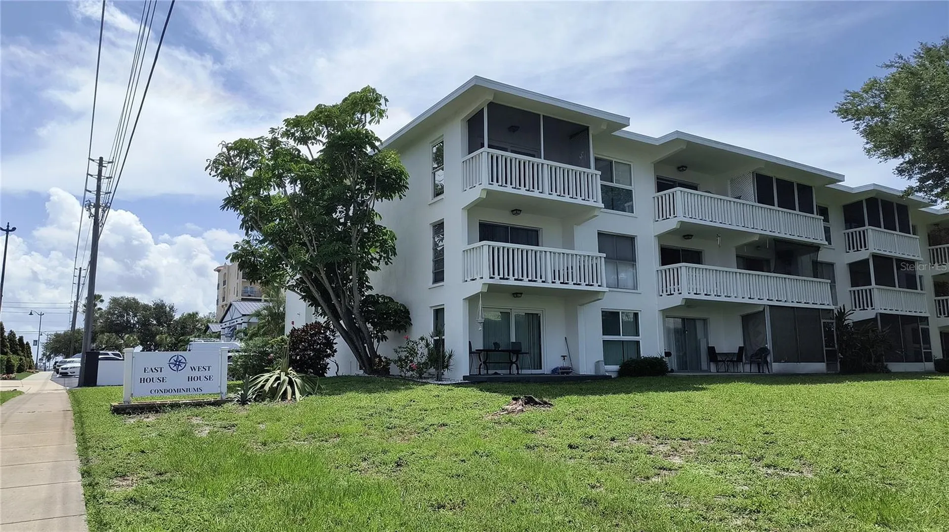 2944 W Bay Drive Belleair Bluffs FL 33770