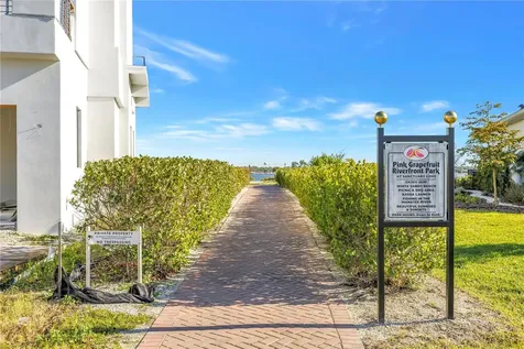 513 17th Avenue E Palmetto FL 34221
