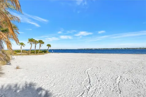 513 17th Avenue E Palmetto FL 34221
