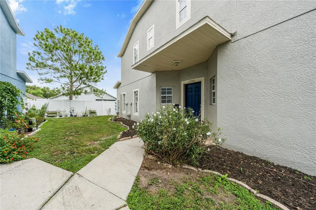 12948 Kings Crossing Drive Gibsonton FL 33534