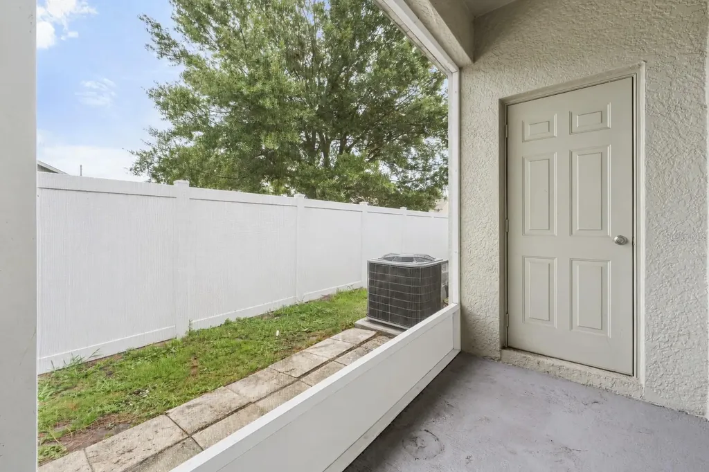 12948 Kings Crossing Drive Gibsonton FL 33534
