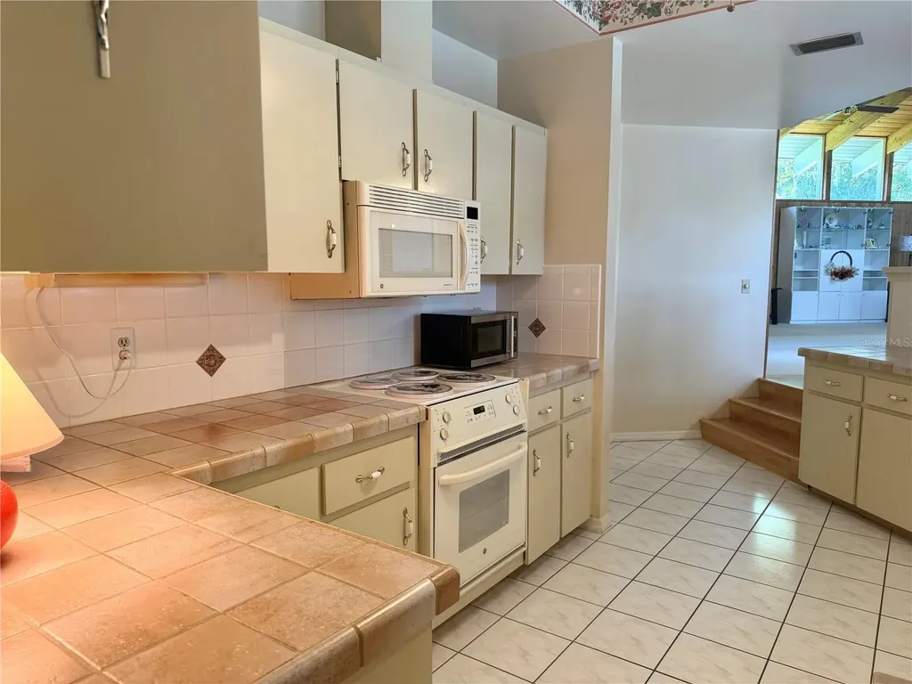 924 Ridgecrest Road Orlando FL 32806