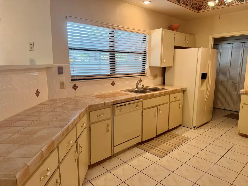 924 Ridgecrest Road Orlando FL 32806