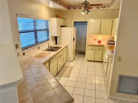 924 Ridgecrest Road Orlando FL 32806