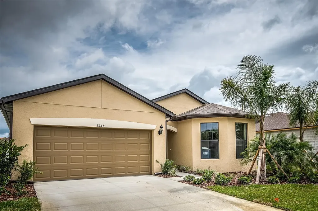 2558 Sherman Oak Drive North Port FL 34289