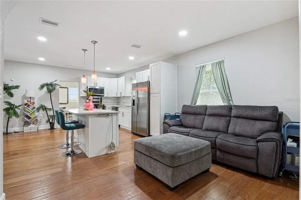 732 E Orange Avenue Eustis FL 32726