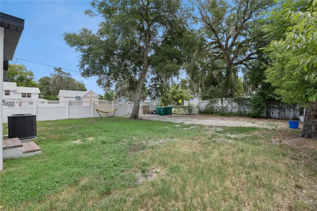 732 E Orange Avenue Eustis FL 32726