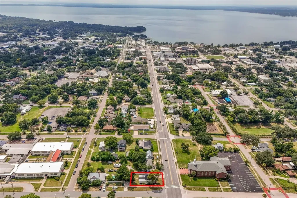 732 E Orange Avenue Eustis FL 32726