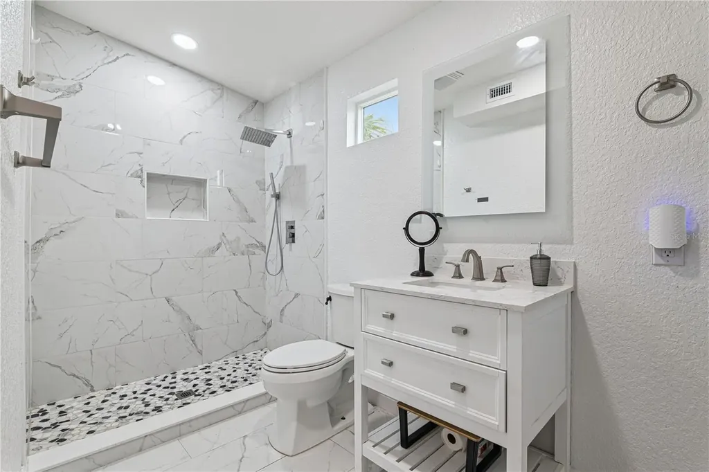 732 E Orange Avenue Eustis FL 32726