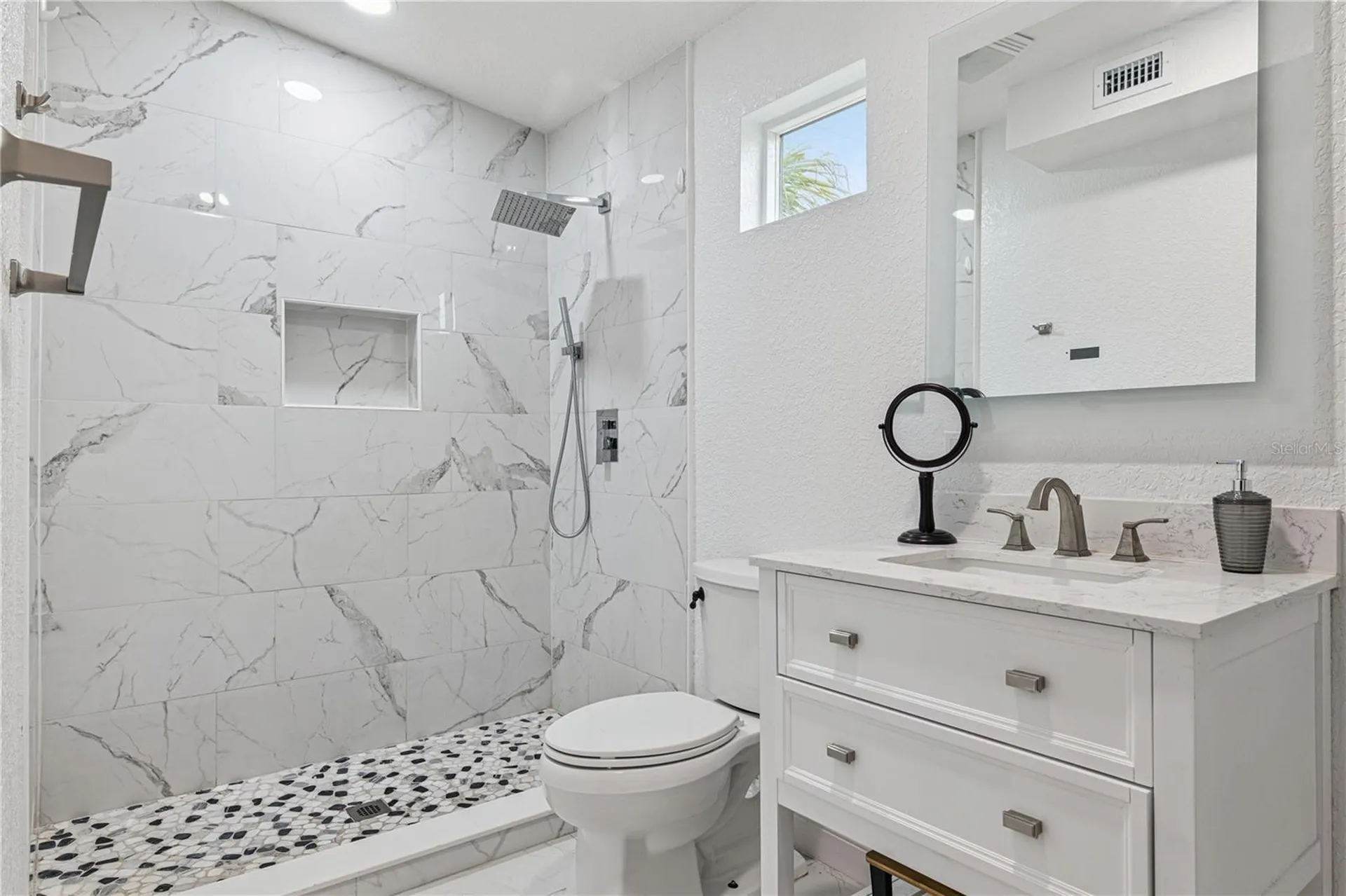 732 E Orange Avenue Eustis FL 32726
