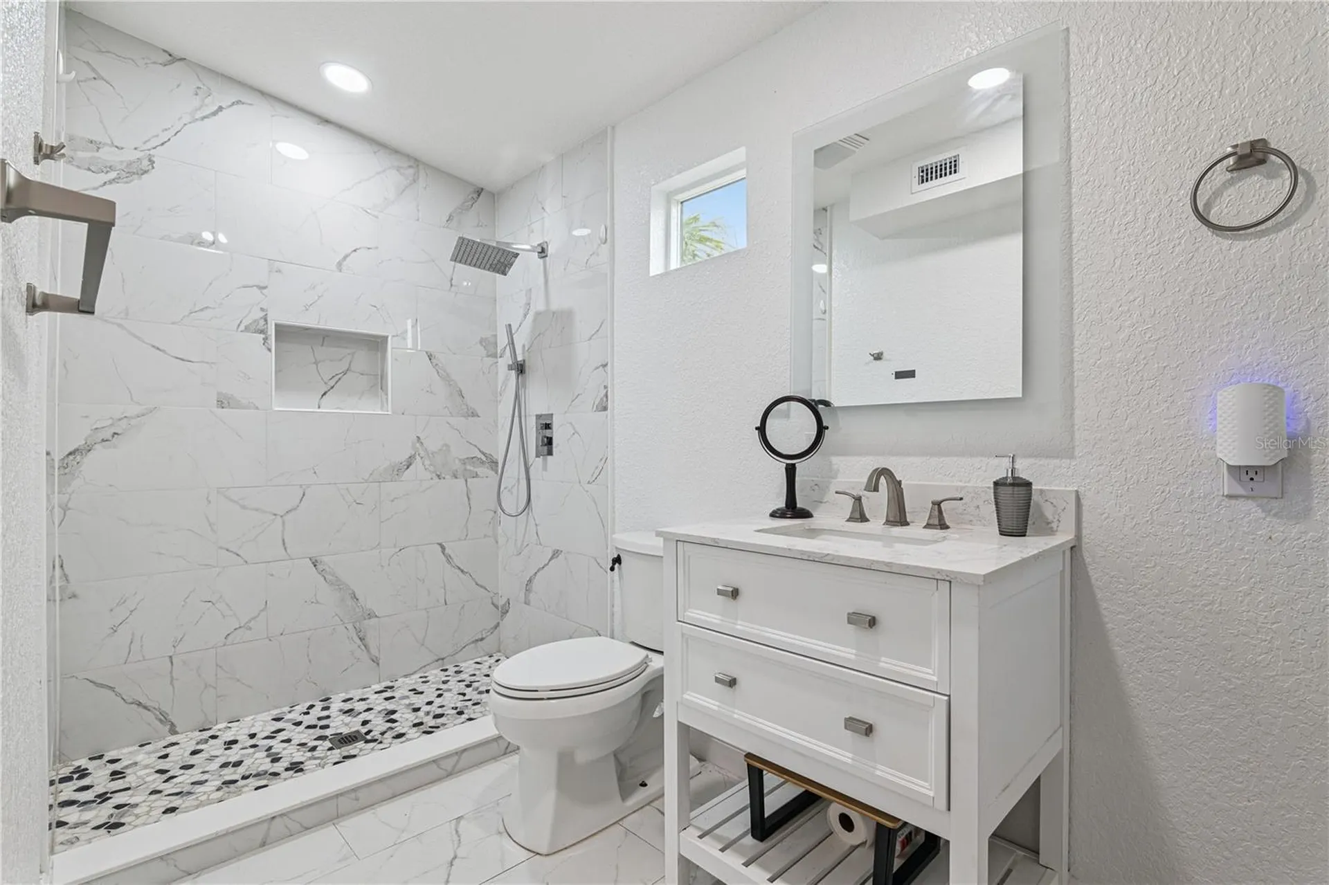 732 E Orange Avenue Eustis FL 32726