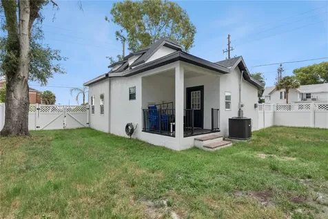 732 E Orange Avenue Eustis FL 32726
