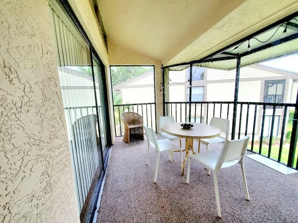 20 Woodlake Place Oldsmar FL 34677