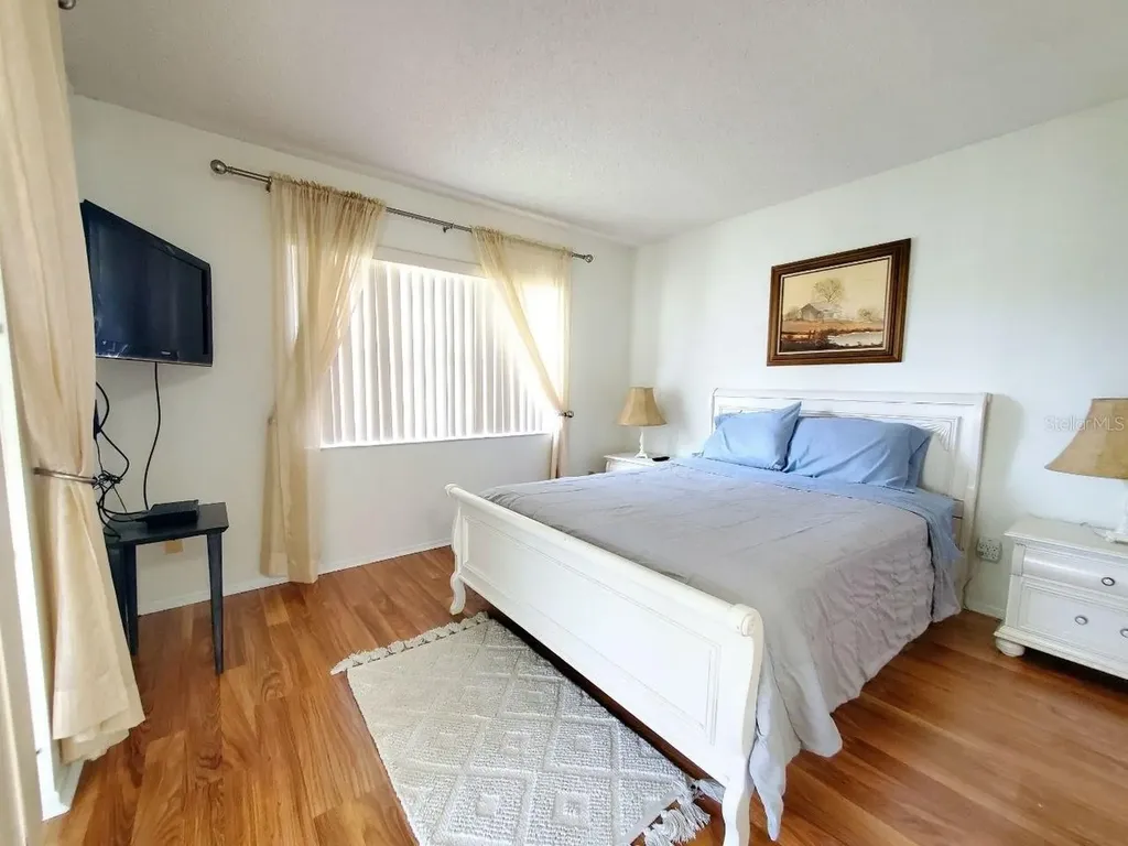 20 Woodlake Place Oldsmar FL 34677
