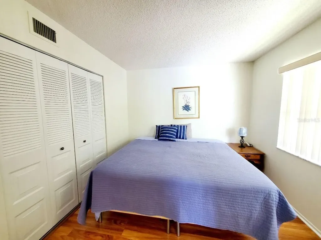 20 Woodlake Place Oldsmar FL 34677