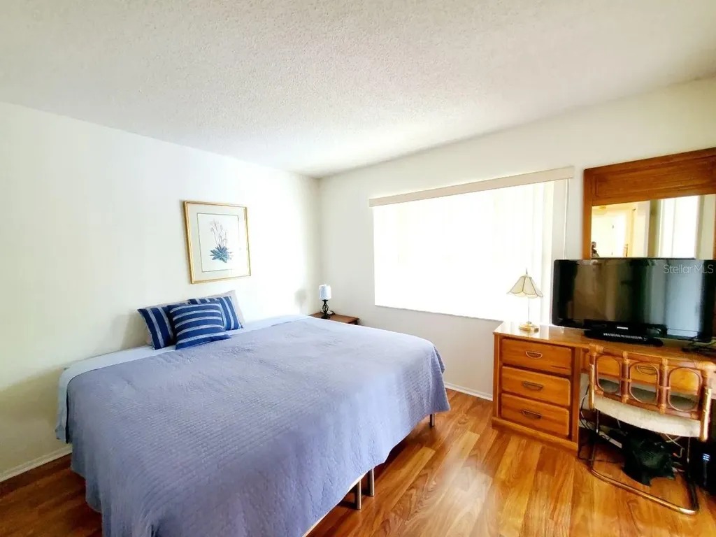 20 Woodlake Place Oldsmar FL 34677