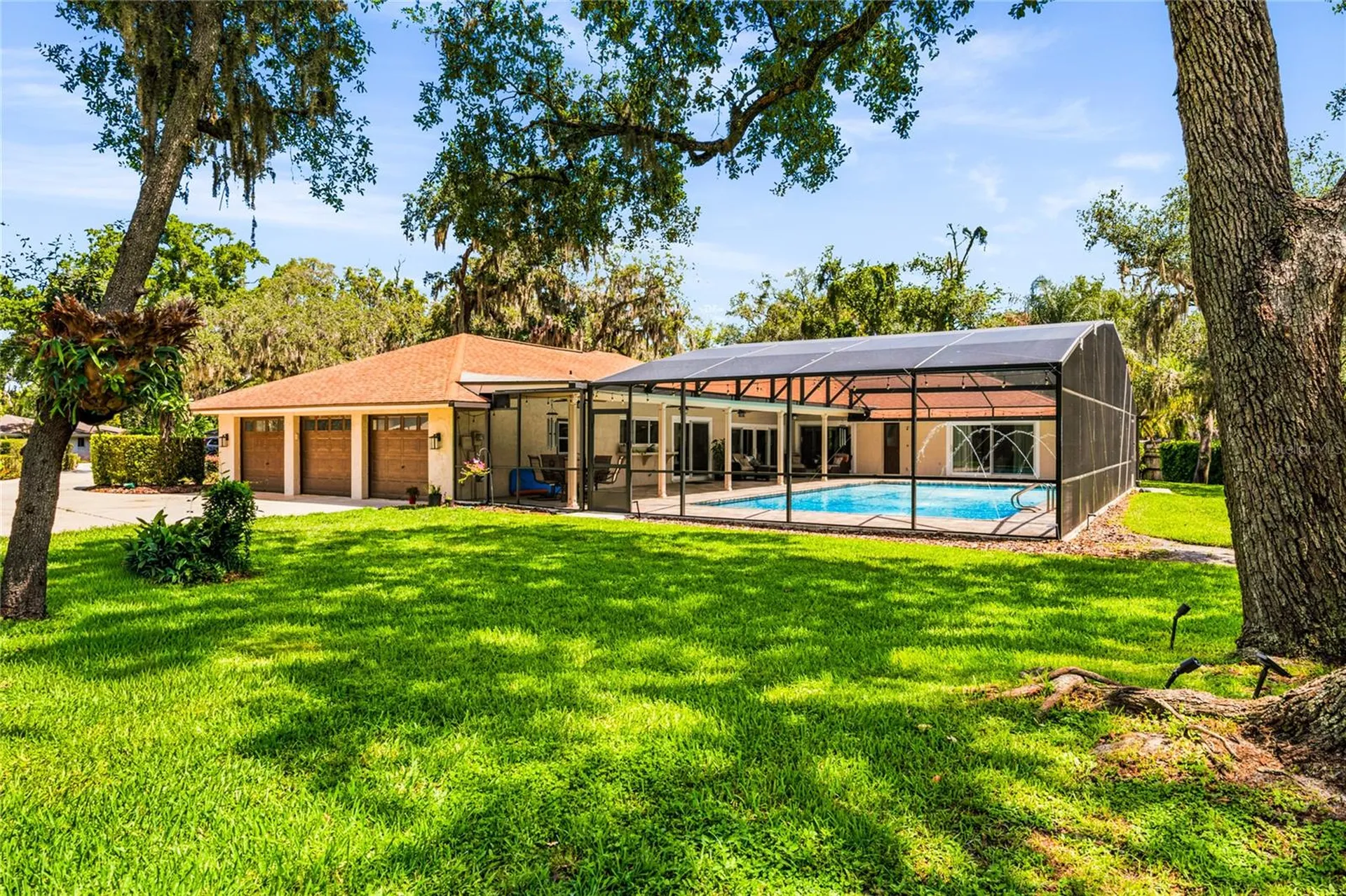 111 Little Oak Lane Altamonte Springs FL 32714