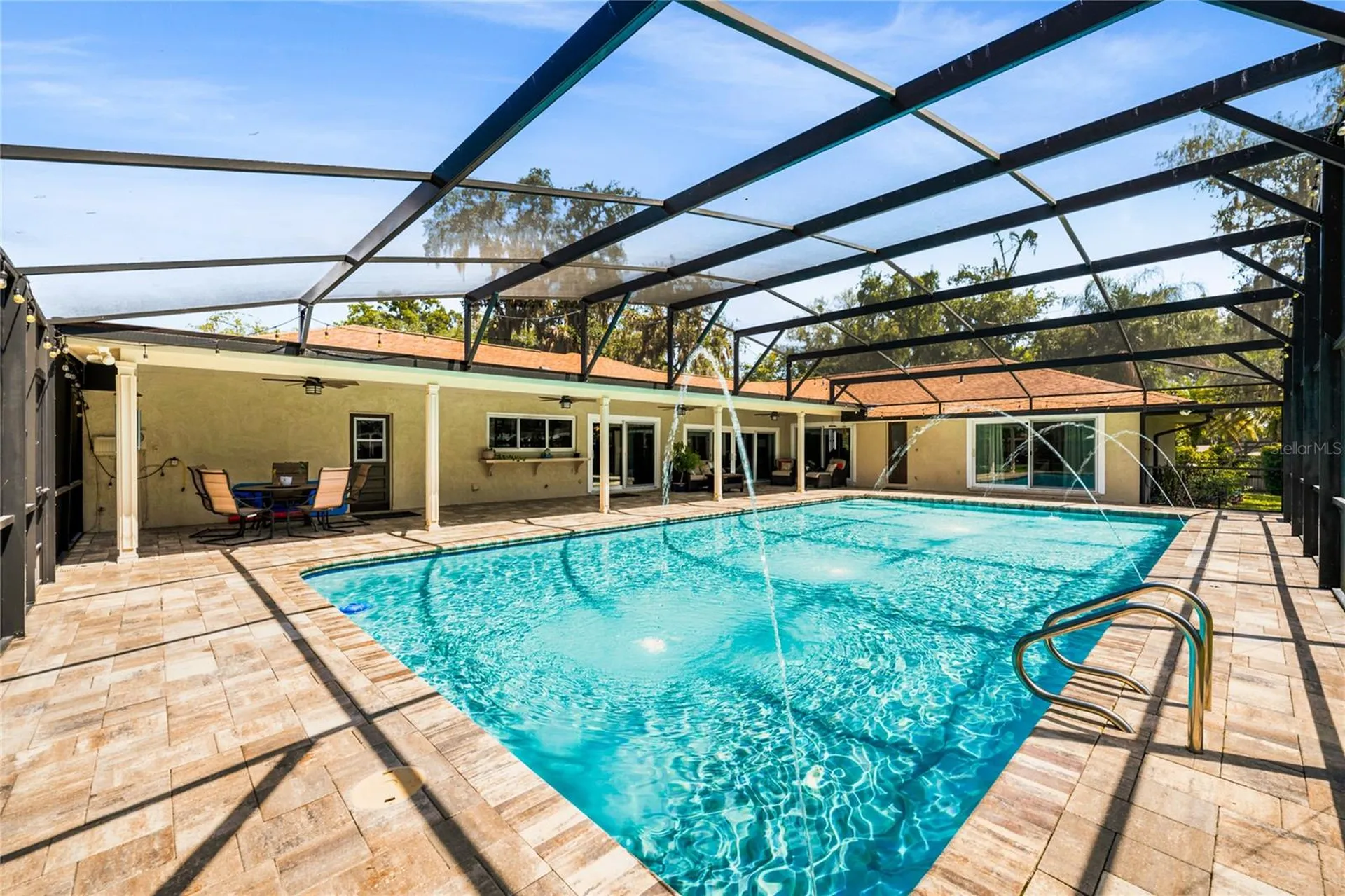 111 Little Oak Lane Altamonte Springs FL 32714
