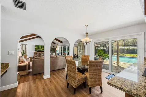 111 Little Oak Lane Altamonte Springs FL 32714