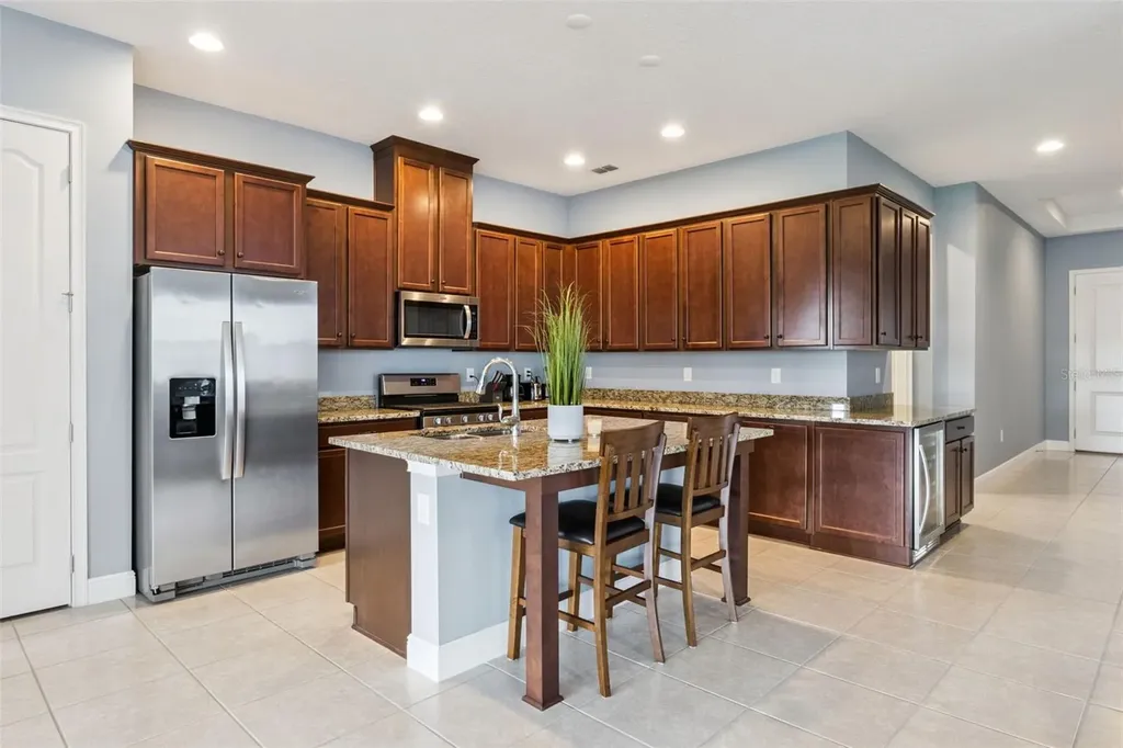5087 Twin Lakes Boulevard St Cloud FL 34772