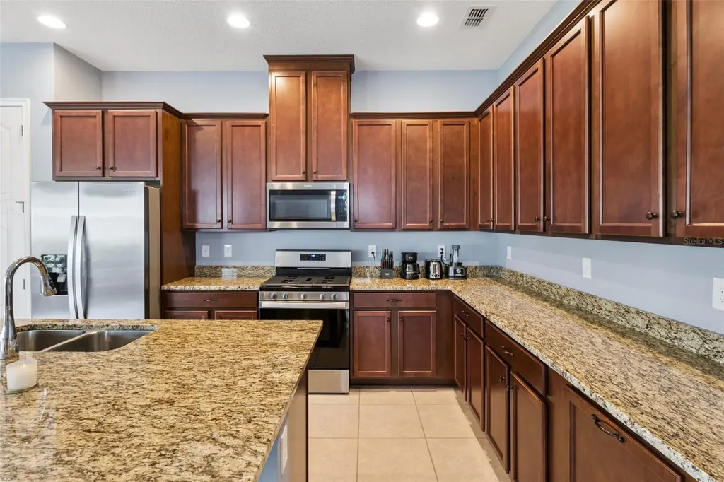 5087 Twin Lakes Boulevard St Cloud FL 34772