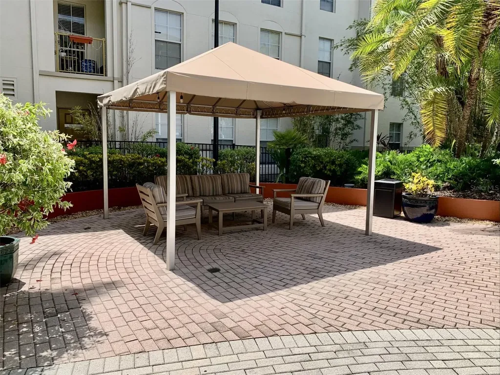 520 S Armenia Avenue Tampa FL 33609