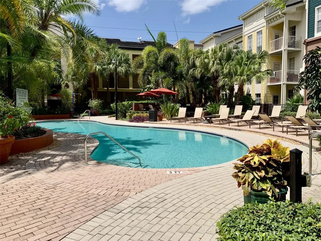 520 S Armenia Avenue Tampa FL 33609