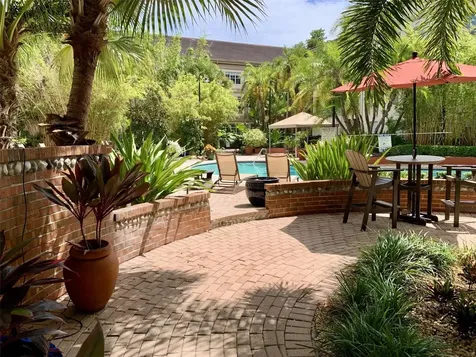 520 S Armenia Avenue Tampa FL 33609