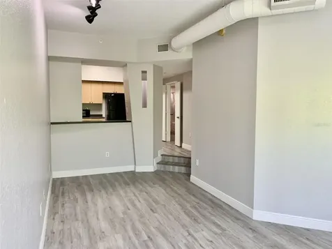 520 S Armenia Avenue Tampa FL 33609