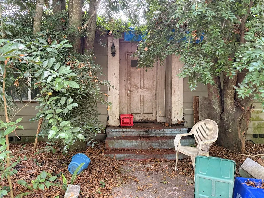 1804 S Maple Avenue Sanford FL 32771
