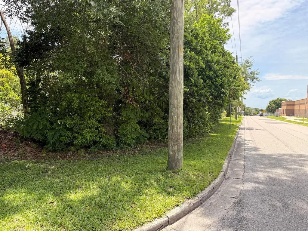 1804 S Maple Avenue Sanford FL 32771
