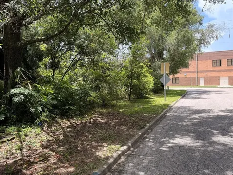 1804 S Maple Avenue Sanford FL 32771