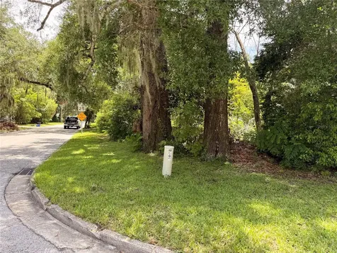 1804 S Maple Avenue Sanford FL 32771